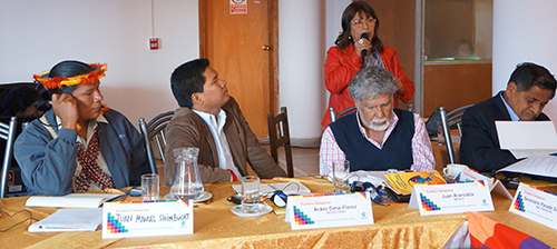 Gladys Pajuelo, SUTEP, expone sobre Perú