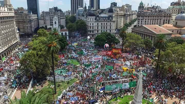 1era Movilización contra Macri