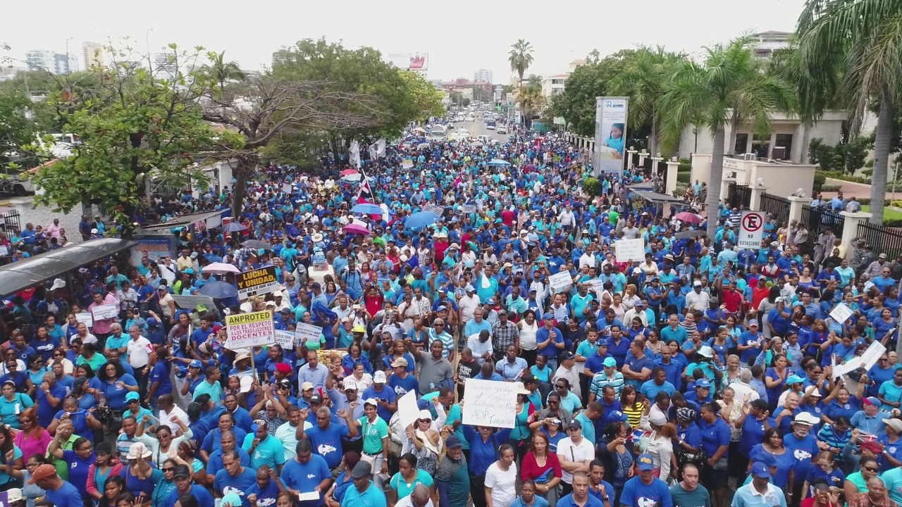 Asociación Dominicana de Profesores celebra 48 años de lucha