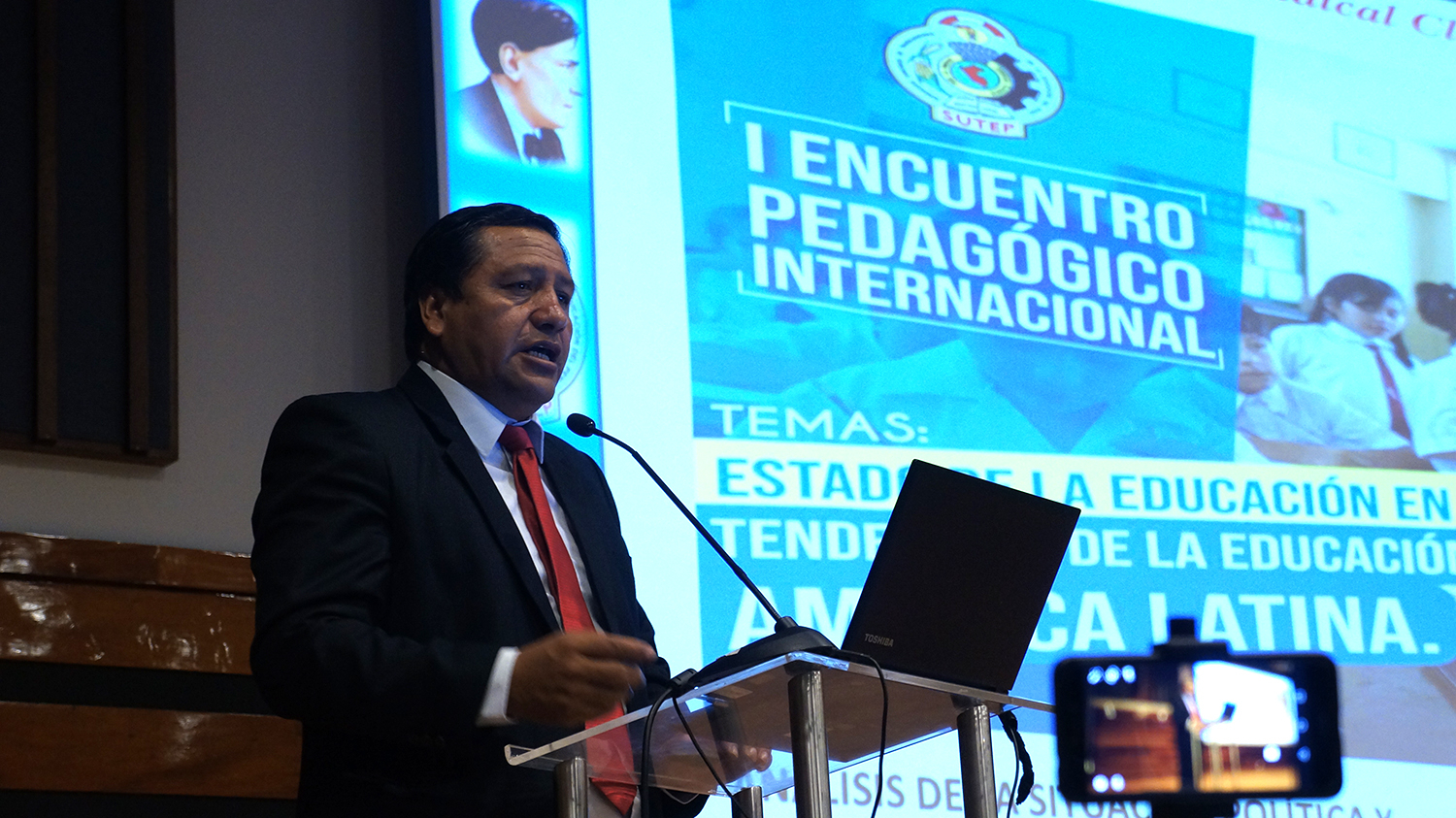 Perú: Encuentro Pedagógico examinó situación de la educación en el país