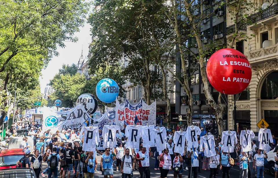 Contundente Paro Nacional de 48 horas por la educación pública argentina 