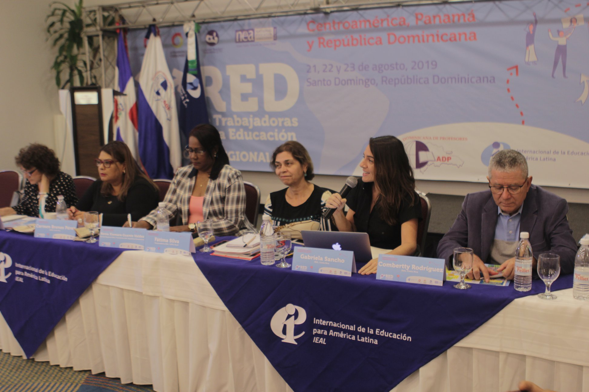 Encuentro de la RED de Trabajadoras de la Educación en República Dominicana: mujeres en defensa de sus derechos