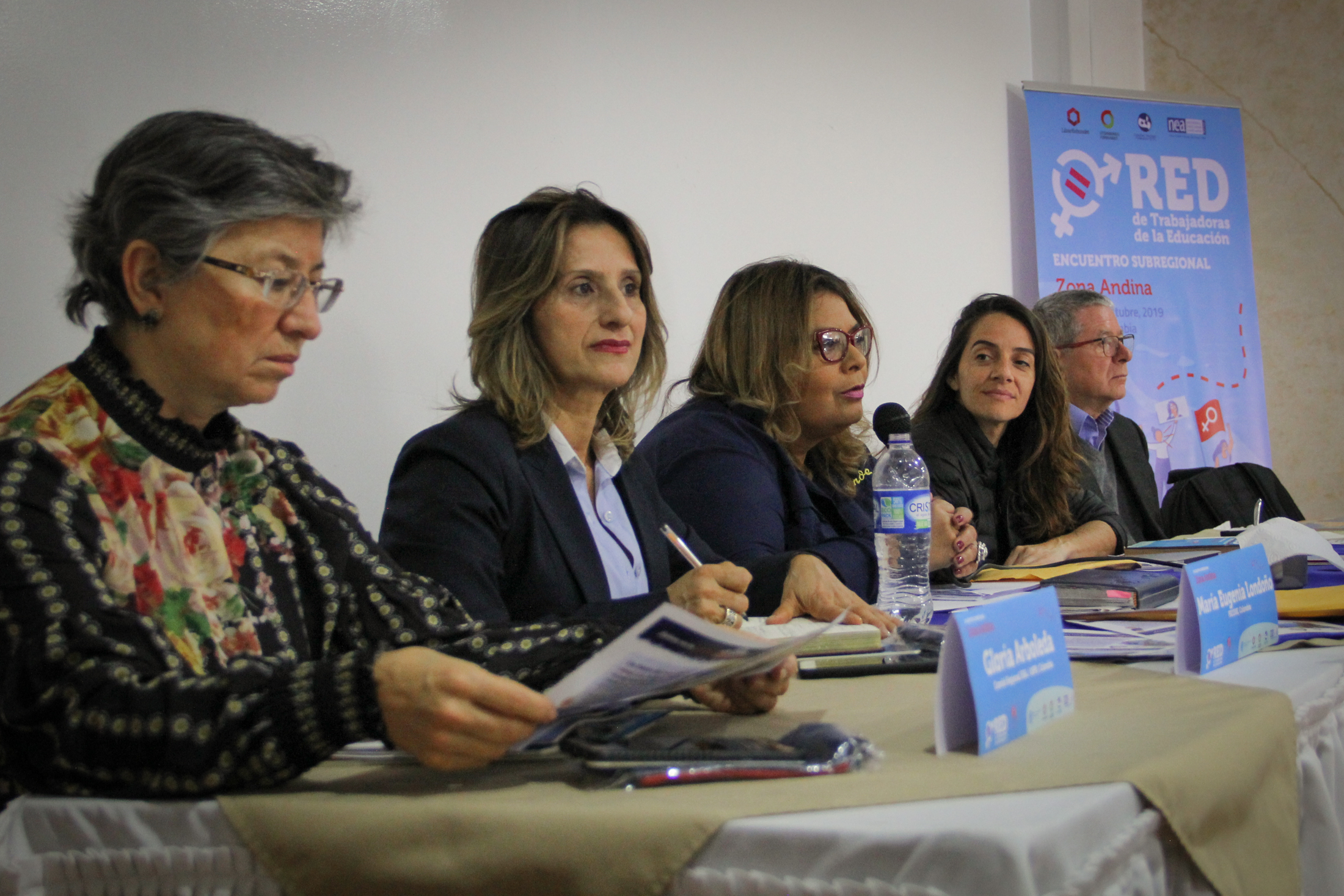 Trabajadoras de la Educación de la Zona Andina reflexionan sobre derechos de las mujeres 