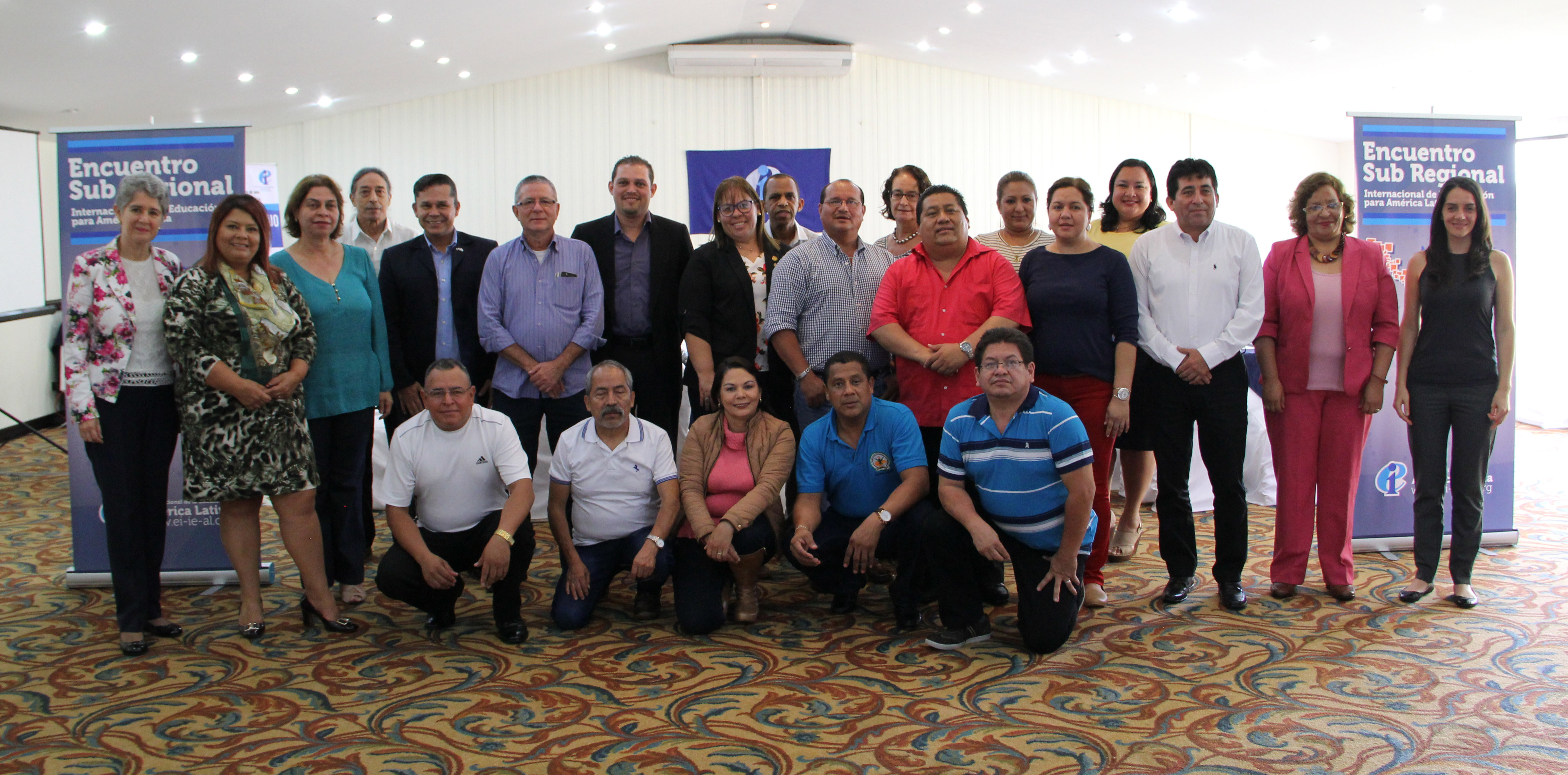 Docentes de Centroamérica, México y República Dominicana repudian golpe blando en Brasil