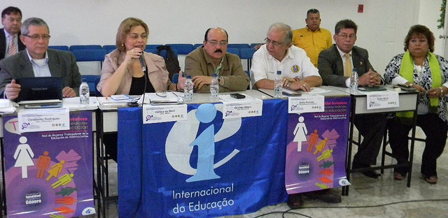 Chile: Colegio de Profesores organiza seminario de la Internacional de la Educación