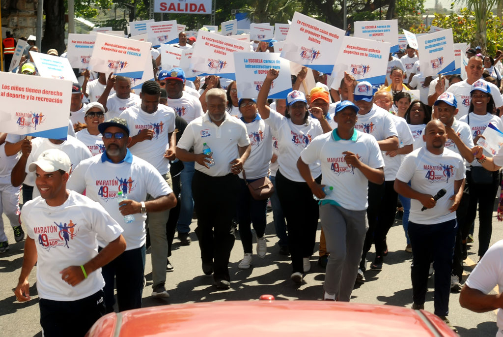 República Dominicana: ADP celebró 49 aniversario con Maratón Magisterial