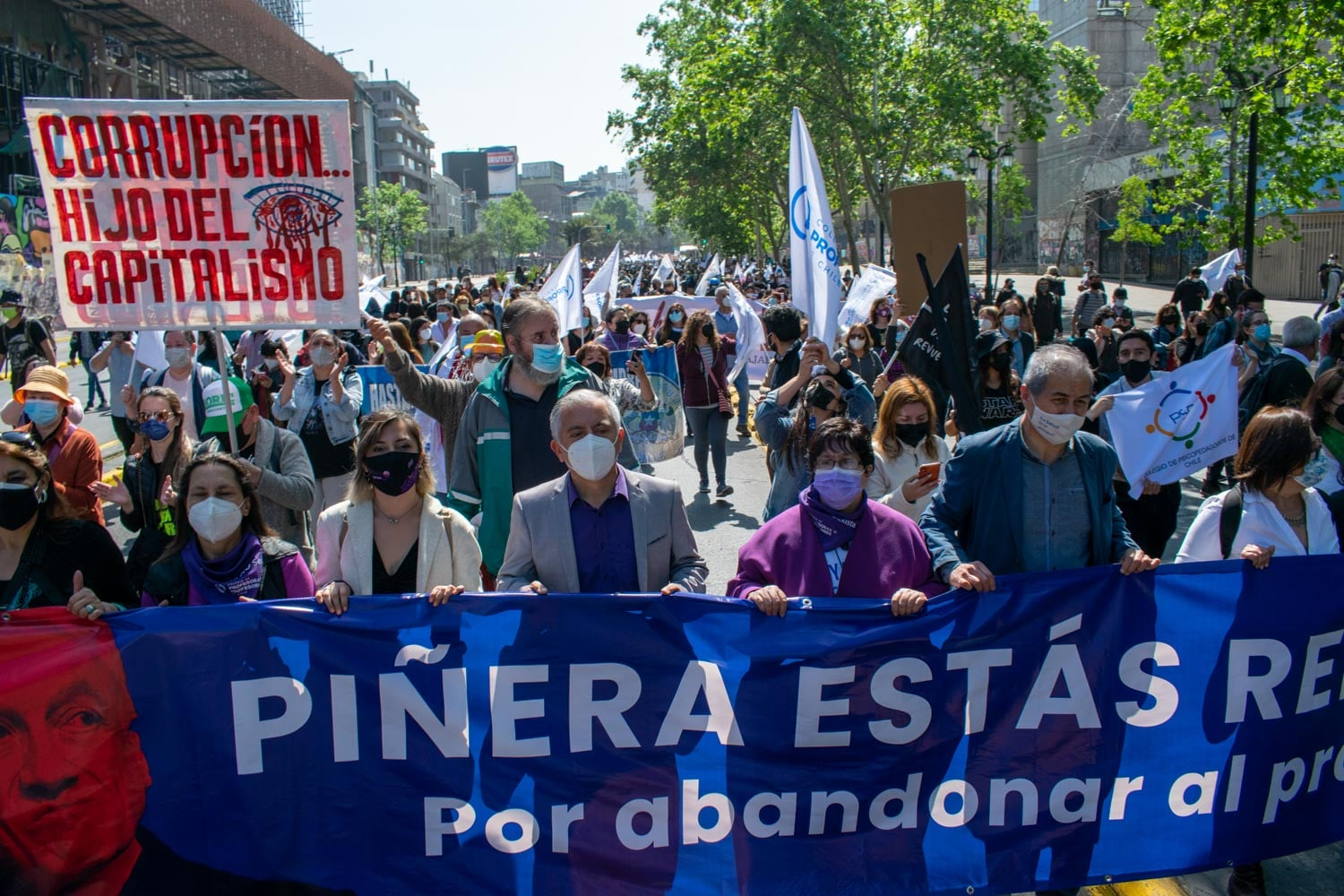 Colegio de Profesoras y Profesores de Chile en movilización por el veto presidencial a Ley de Estatuto Docente