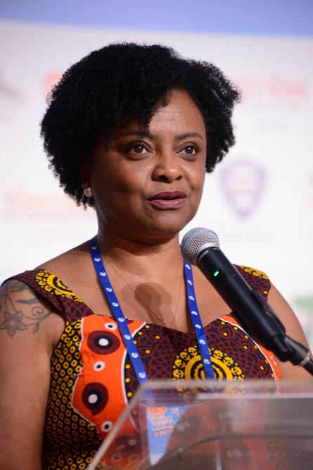 Nilma Lino: "Si se golpea a la democracia, se golpea los Derechos Humanos"