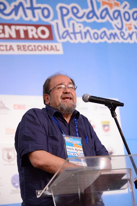 Roberto Aguilar: Cómo fue posible revertir el sistema educativo neoliberal en Bolivia