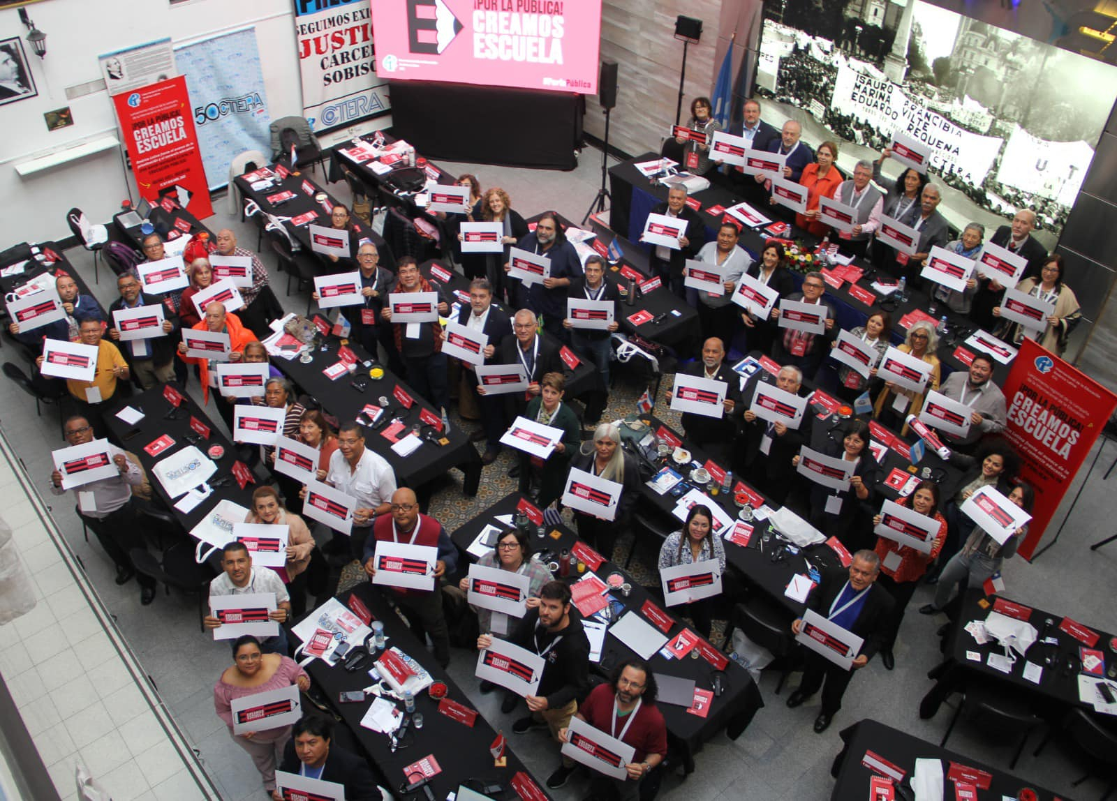 Sindicatos de Latinoamérica se unen a campaña contra la privatización y el comercio educativo