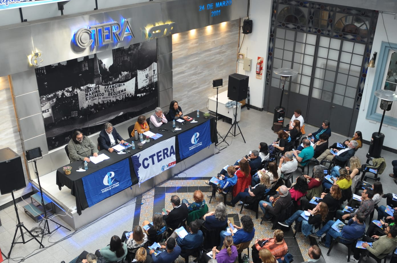 Argentina: Sindicalistas de la educación se unen a la campaña “¡Por la Pública! Creamos Escuela”  