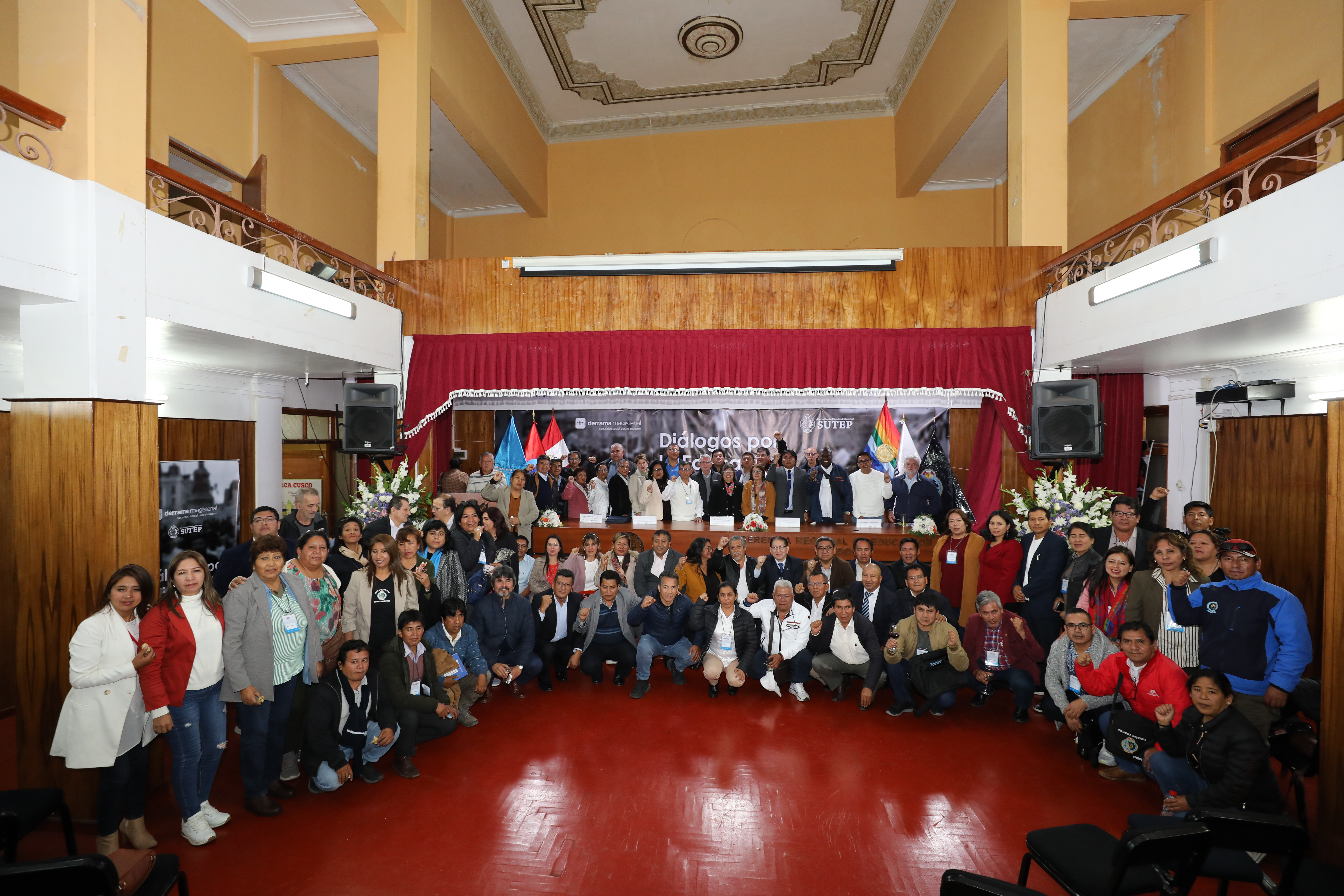 Perú: América Latina conmemora el Día Mundial de los y las Docentes  