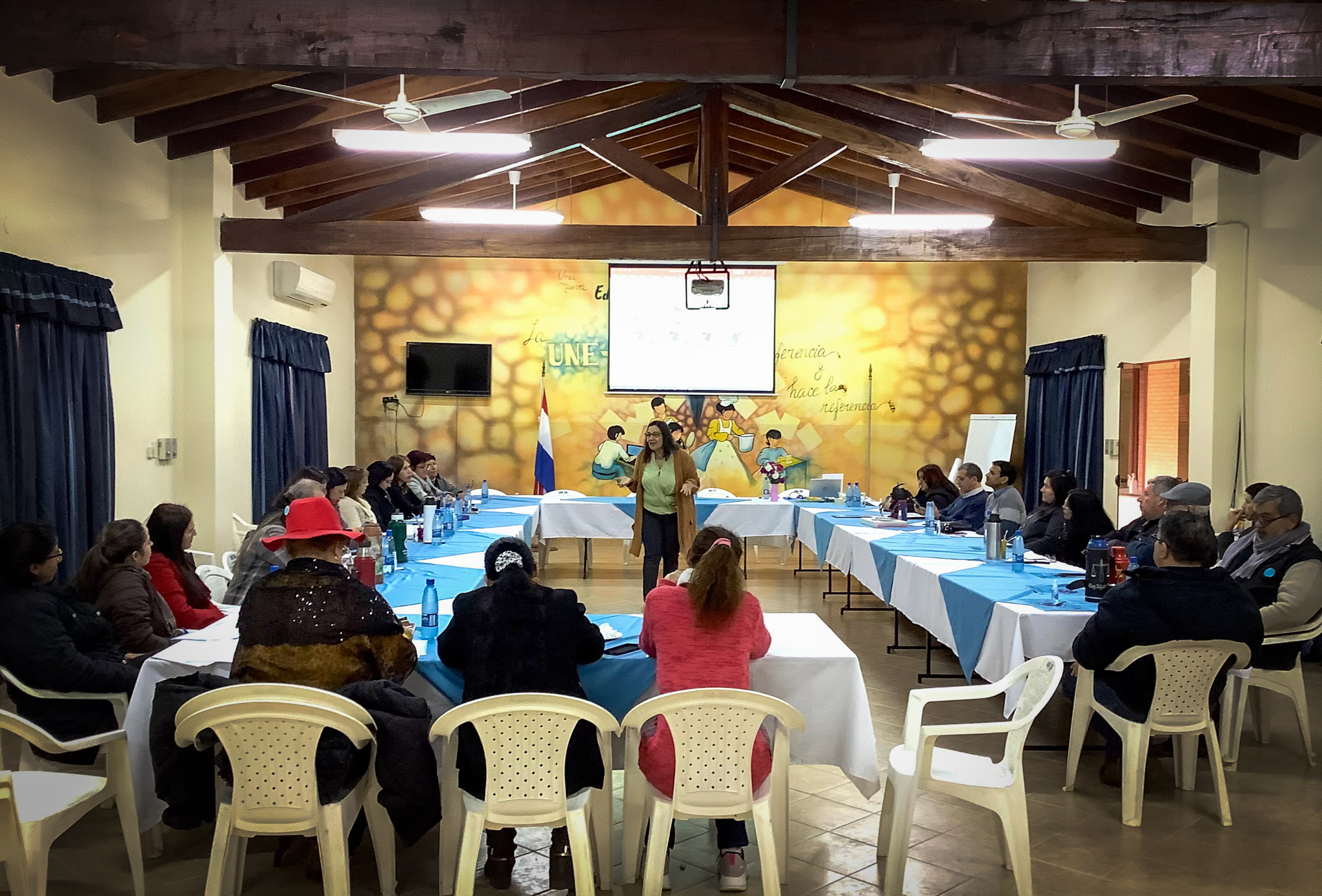 Paraguay: UNE-SN inicia construcción de política de igualdad de género 