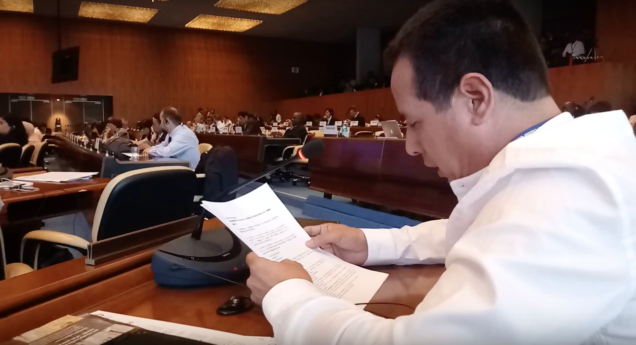 Honduras: dirigente magisterial exige pago a docentes