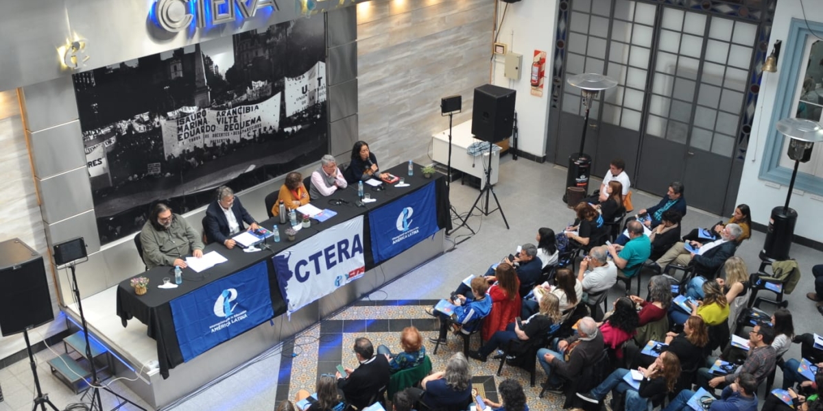 Lanzamiento de "¡Por la Pública!" en CTERA, Argentina. 