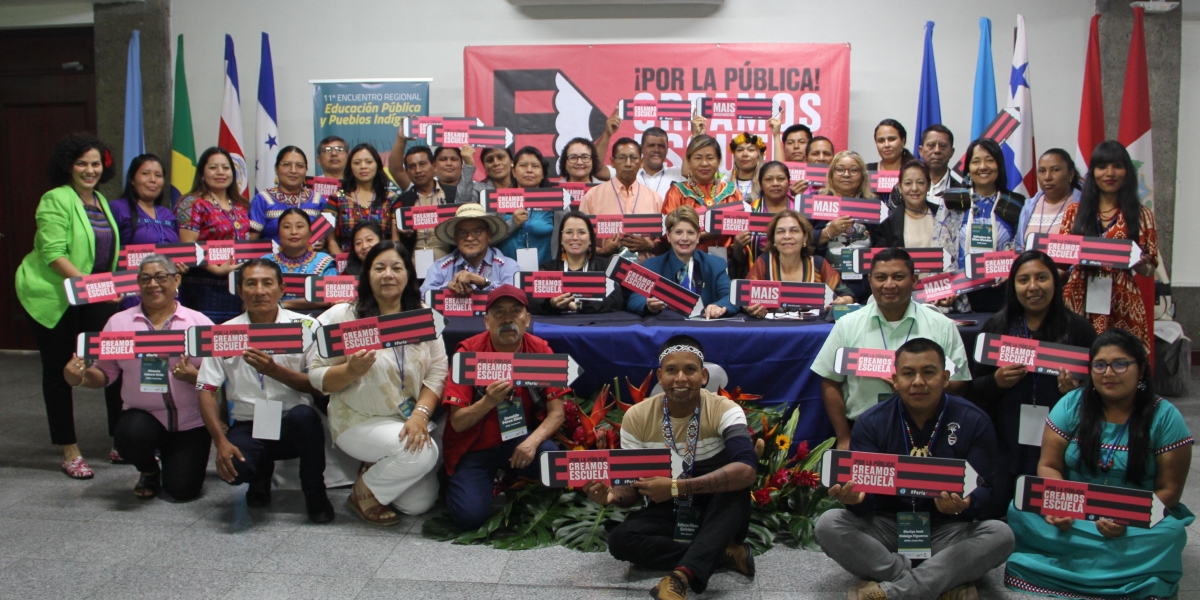 Educación Pública y Pueblos Indígenas. 